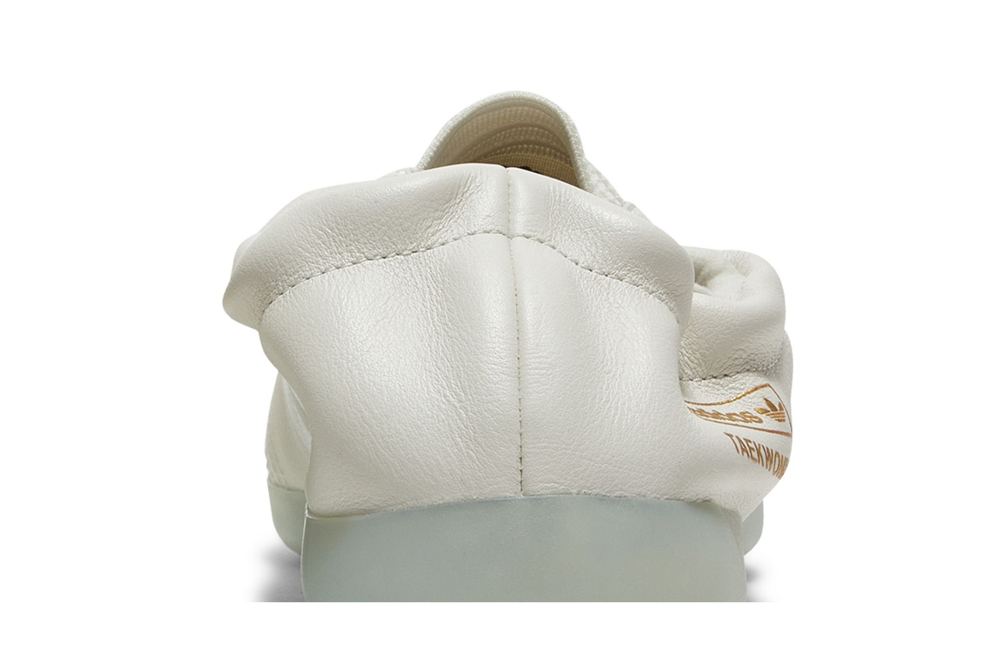 Sizing (W) adidas Taekwondo ''Cloud White'' Sneaker EG5145