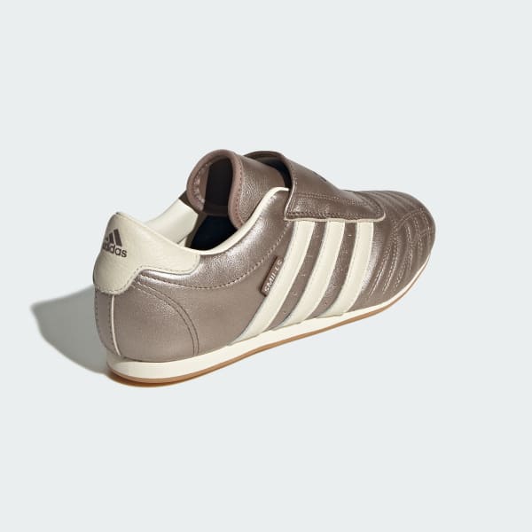 Sizing (W) adidas Taekwondo ''Earth Strata Cream White Gum'' Scarpe Ginnastica. JQ8200