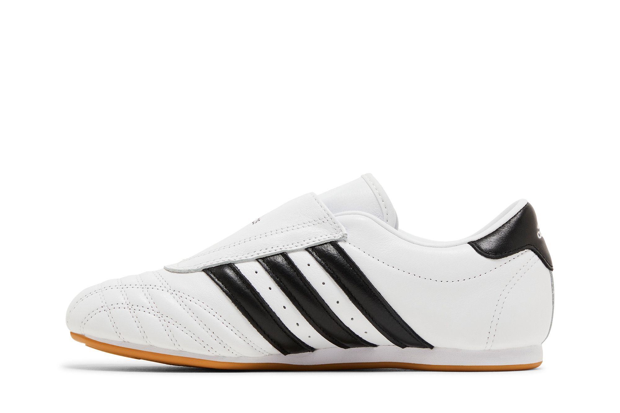 Shop (W) adidas Taekwondo 'Putih Hitam Gum' JQ4774