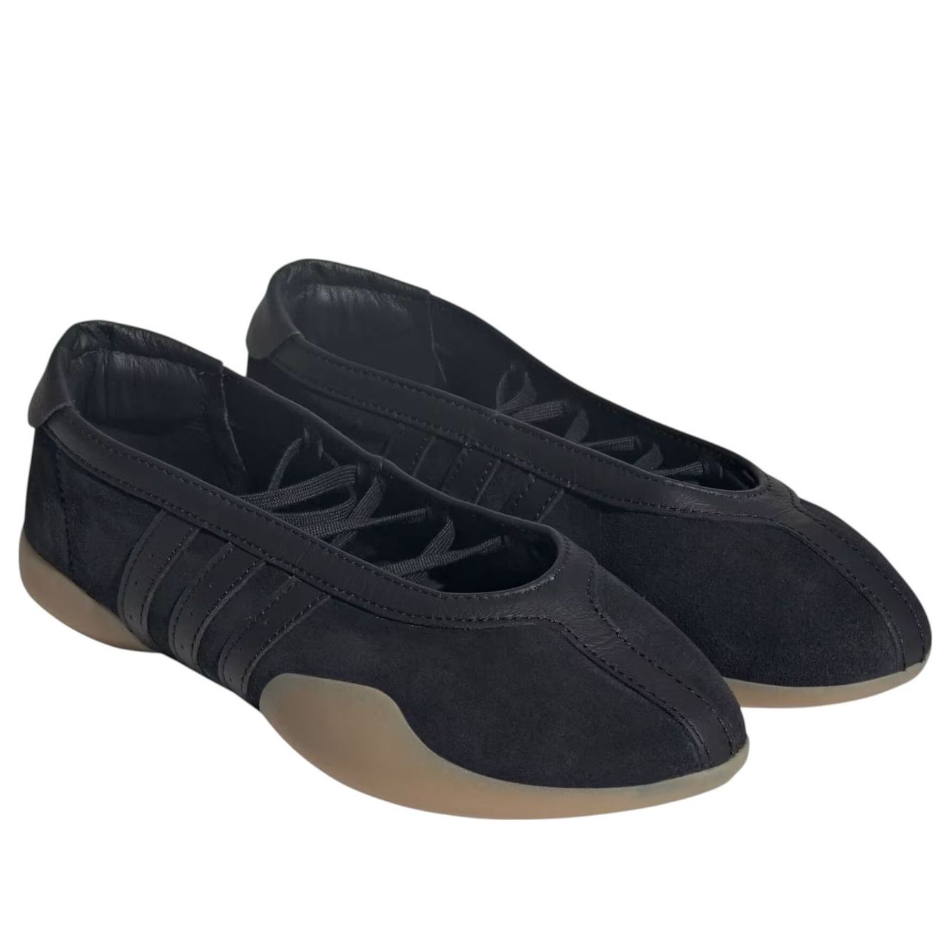 Shop (W) adidas 跆拳道梅芭蕾鞋 ''黑膠底'' JQ0669