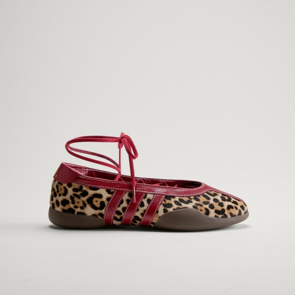 Shop (Women) adidas Taekwondo MEI Ballet Shoes Off White/Supplier Colour/Team Victory Red KJ0647