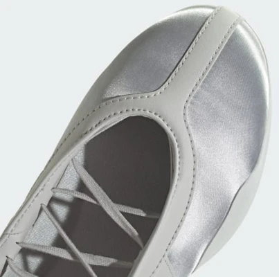 (Women) adidas Taekwondo MEI Ballet Shoes Silver Metallic/Grey One/Cloud White KJ8370 1