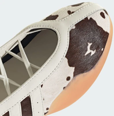 (W) adidas Taekwondo Mei Aurora Coffee/Cloud White/Gum Sepatu KJ0229 1