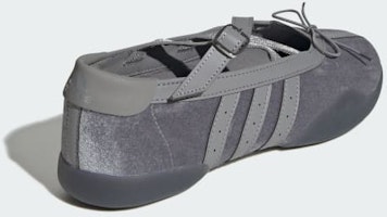 (W) Adidas Taekwondo Mei Sepatu Abu-Abu Solid/Grey Four JR4487 Purchase (W) Adidas Taekwondo Mei Sepatu Abu-Abu Solid/Grey Four JR4487