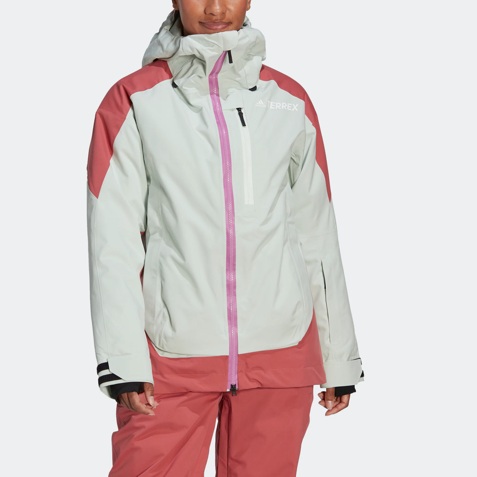Lookbook (W) 阿迪达斯Terrex防水条纹标志连帽滑雪夹克绿色 HI5484