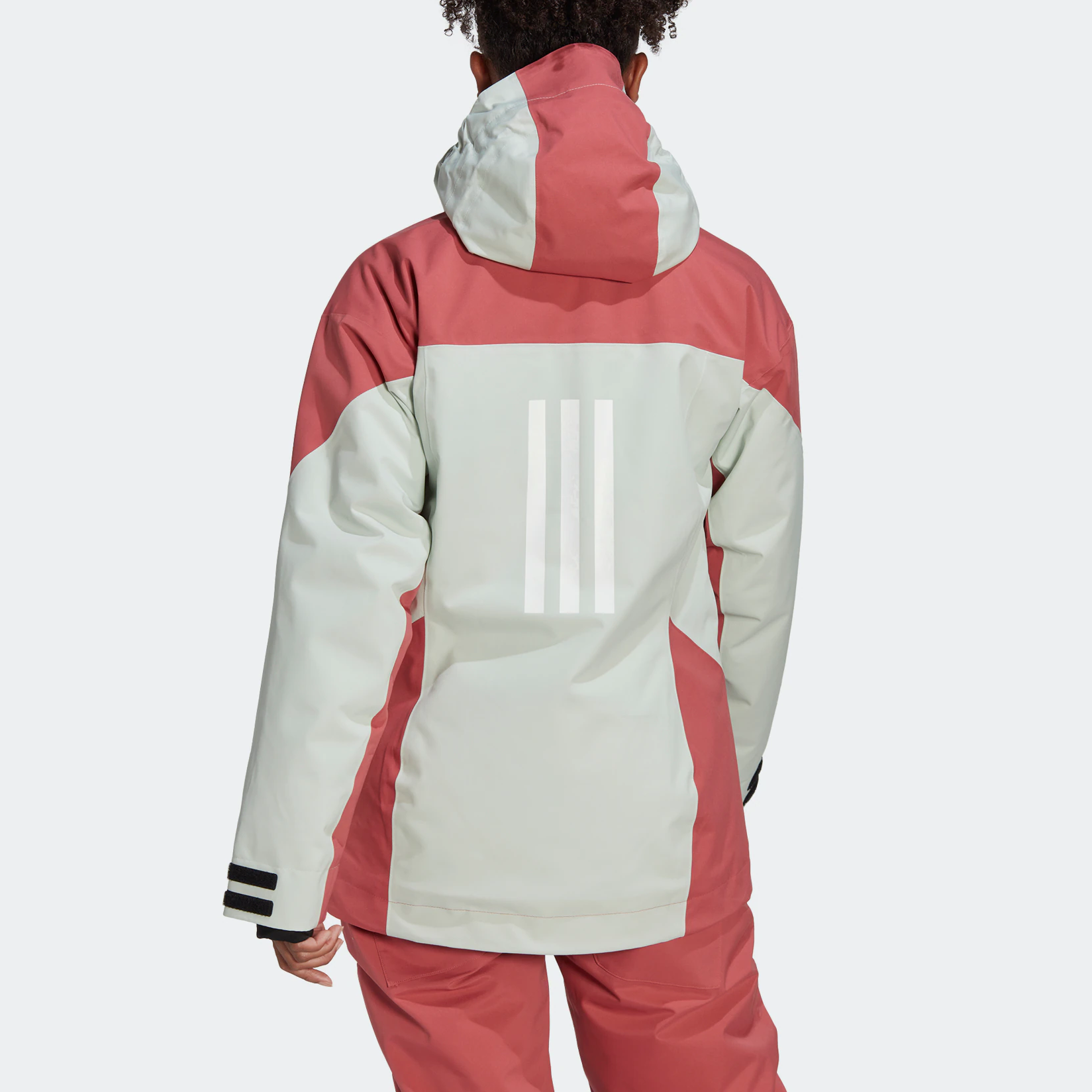 Shop (W) 阿迪达斯Terrex防水条纹标志连帽滑雪夹克绿色 HI5484