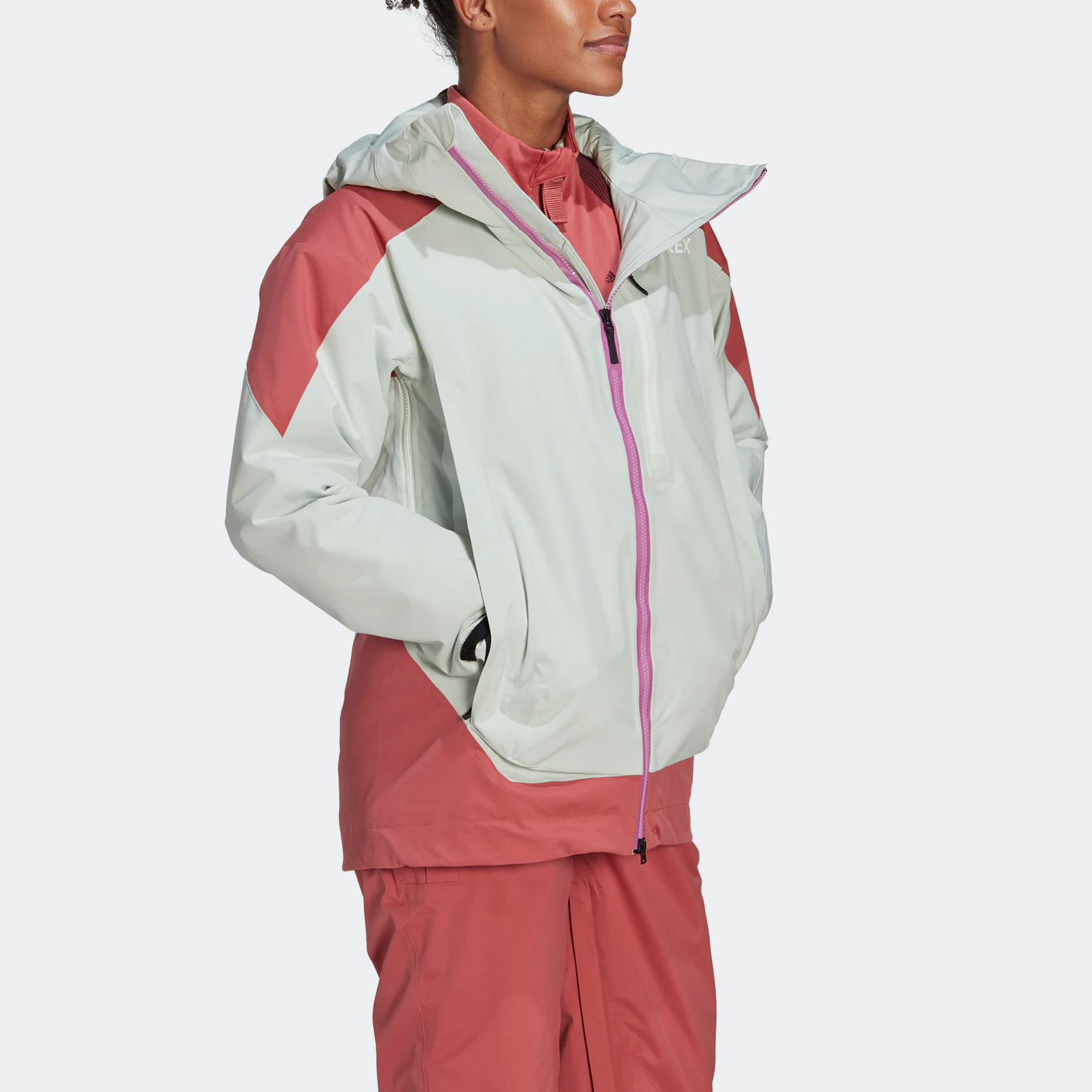 Purchase (W) 阿迪达斯Terrex防水条纹标志连帽滑雪夹克绿色 HI5484