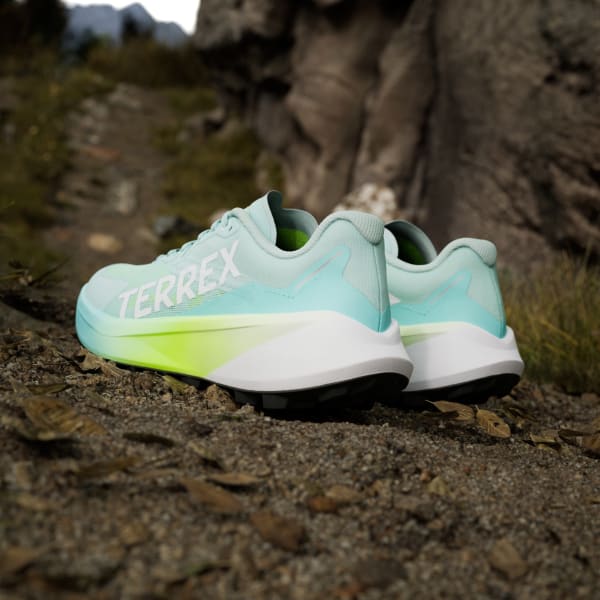 Details for (W) 阿迪达斯TERREX Agravic 3越野跑鞋 半闪光蓝/云白/透亮柠檬 JR5250