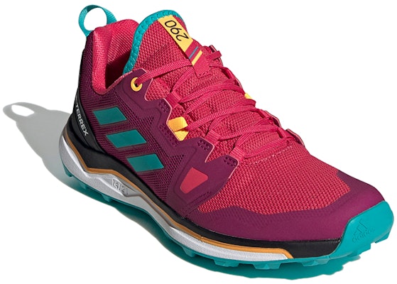 (W) adidas Terrex Agravic 'Merah Hitam Hijau' FV2489 Lookbook (W) adidas Terrex Agravic 'Merah Hitam Hijau' FV2489