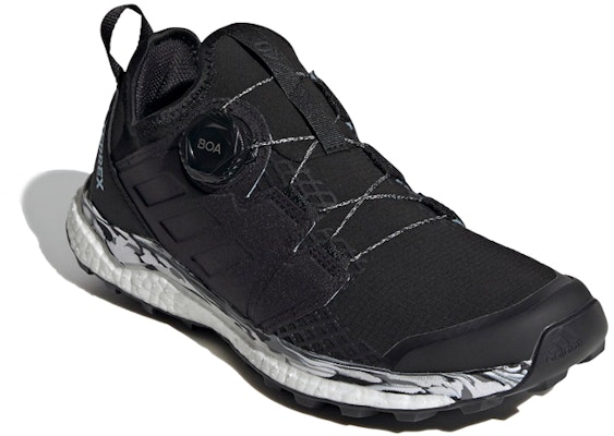 (W) adidas Terrex Agravic Boa Larian Jejak 'Hitam Putih' EH2306 Lookbook (W) adidas Terrex Agravic Boa Larian Jejak 'Hitam Putih' EH2306