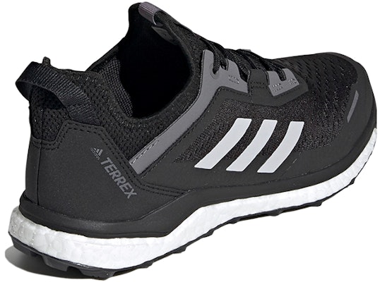 (W) adidas Terrex Agravic Flow 'Hitam Teras Kelabu' G26097 Lookbook (W) adidas Terrex Agravic Flow 'Hitam Teras Kelabu' G26097