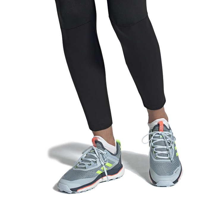 Sizing adidas Terrex Agravic Flow Gore-Tex 女款 藍綠橙
