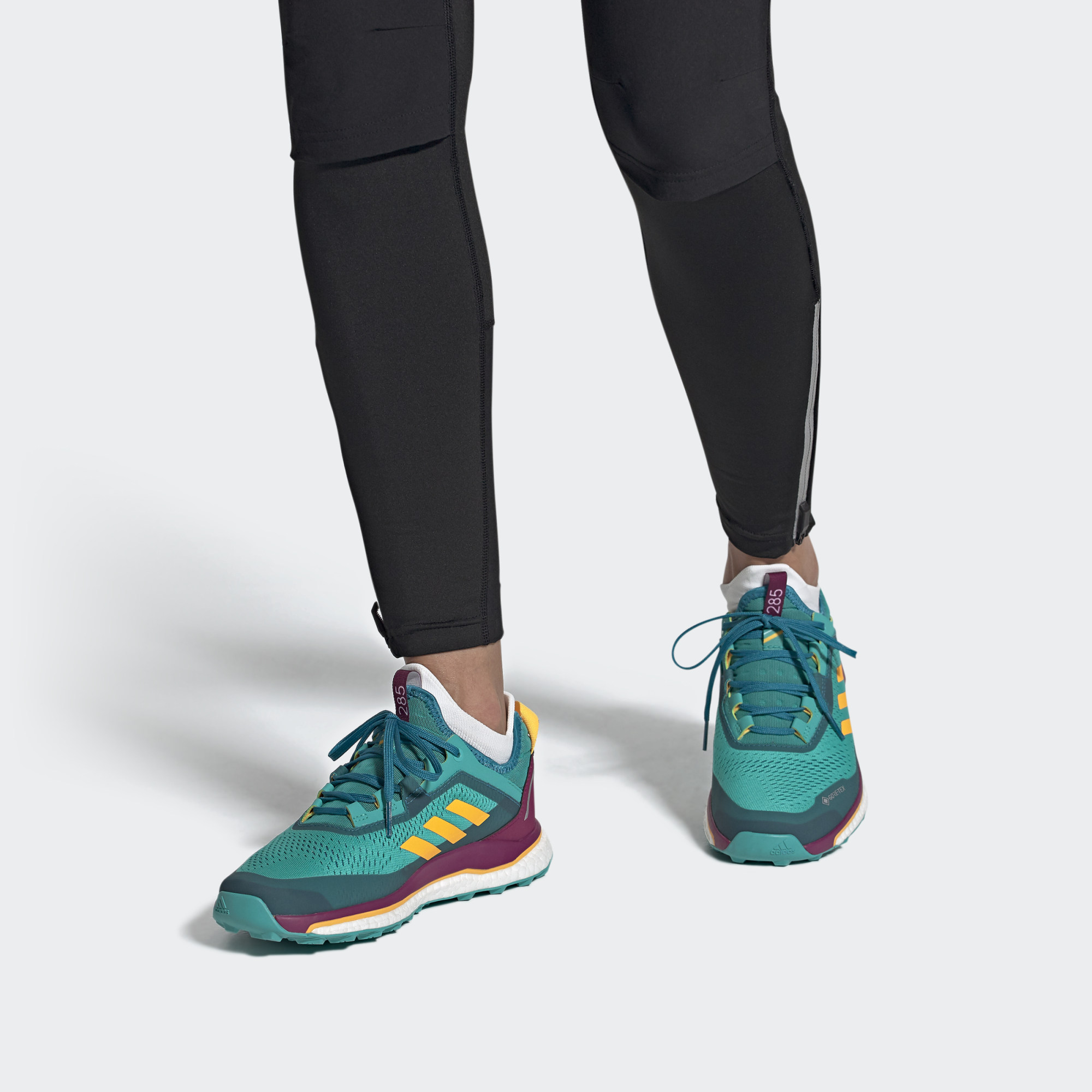 Sizing 愛迪達 Terrex Agravic Flow Gore-Tex 低幫 跑步鞋 女款 綠紫橙