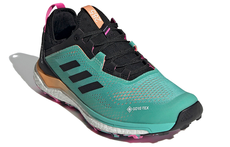 Lookbook adidas Terrex Agravic Flow Gore-Tex Trail 女款 綠黑橙