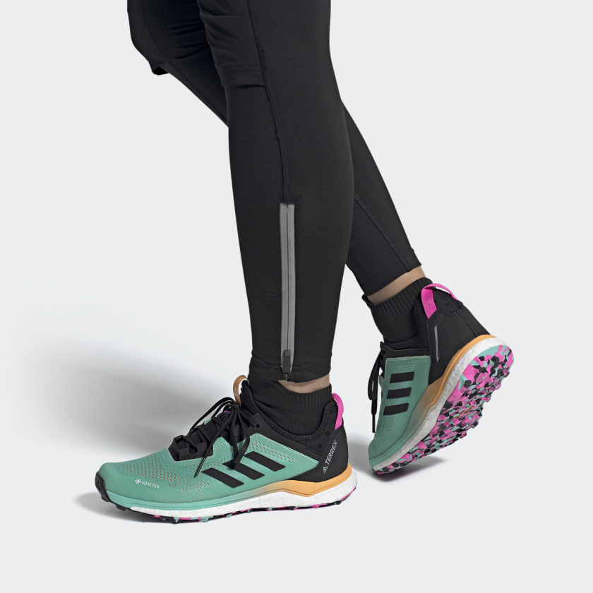 Sizing adidas Terrex Agravic Flow Gore-Tex Trail 女款 綠黑橙