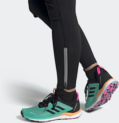 adidas Terrex Agravic Flow Gore-Tex Trail 女款 綠黑橙 Sizing adidas Terrex Agravic Flow Gore-Tex Trail 女款 綠黑橙