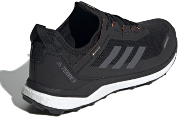(W) adidas Terrex AGRAVIC FLow GTX 'Hitam Kuning' EF9614 Lookbook (W) adidas Terrex AGRAVIC FLow GTX 'Hitam Kuning' EF9614