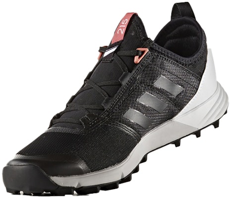 (W) adidas Terrex Agravic Speed 'Hitam Putih Kelabu' BB1960 Lookbook (W) adidas Terrex Agravic Speed 'Hitam Putih Kelabu' BB1960