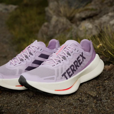 (W) 阿迪达斯TERREX Agravic Speed Ultra越野跑鞋 粉梅/极光梅/明亮红 JQ1616 2