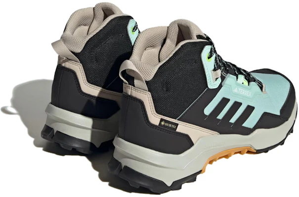 adidas Terrex Ax4 防水防滑 中筒 戶外功能鞋 女款 黑藍 Lookbook adidas Terrex Ax4 防水防滑 中筒 戶外功能鞋 女款 黑藍