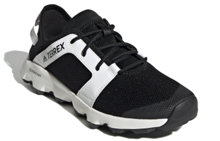Lookbook (W) adidas Terrex CC Voyager Sleek ''Schwarz Weiß'' EH1147