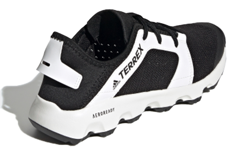 Shop (W) adidas Terrex CC Voyager Sleek ''Schwarz Weiß'' EH1147