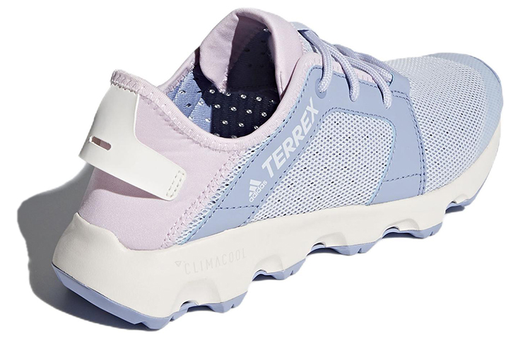 Shop adidas Terrex CC Voyager Sleek 舒適 耐磨 低筒 跑步鞋 女款 藍
