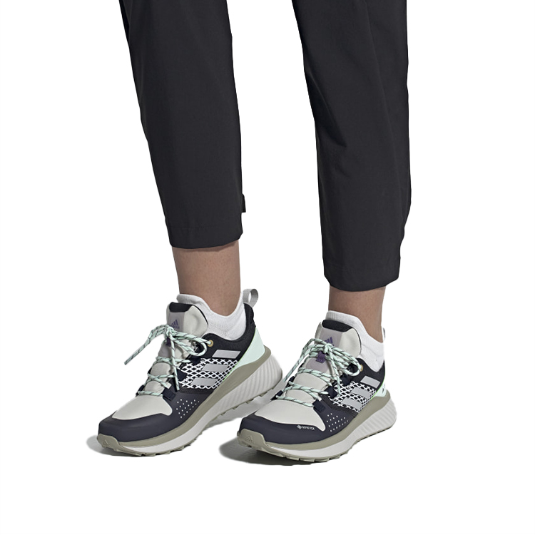 Sizing (W) 阿迪达斯Terrex Folgian Hiker Gore-Tex“传说墨蓝羽灰” EF2272