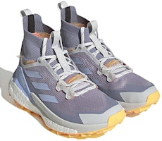 (W) 阿迪达斯Terrex Free Hiker 2.0 徒步鞋 "银色黎明" HP7499 Lookbook (W) 阿迪达斯Terrex Free Hiker 2.0 徒步鞋 "银色黎明" HP7499