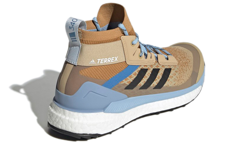 Shop (W) テレックス フリーハイカー プライムブルー ベージュ (Terrex Furī Haikā Puraimuburū Bēju) FZ2970