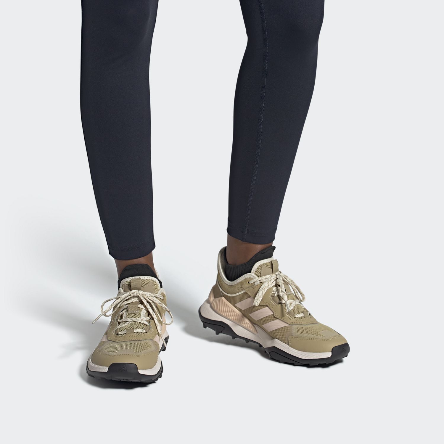 Sizing (W) adidas Terrex Hyperblue Hiking ''Brauner Komfort'' Wanderschuhe S42862