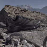 Shop (W) Adidas Terrex Skychaser AX5 GORE-TEX 登山鞋 碳黑/核心黑/閃光水藍 JQ2222