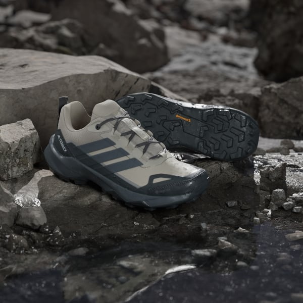 Cheap (W) アディダス TERREX スカイチェイサー AX5 GTX ハイキングシューズ アルミナ/グレー/カーボン JQ6725