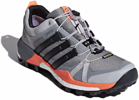 Lookbook adidas Terrex Skychaser GTX 舒適耐磨戶外鞋 女款 石墨灰