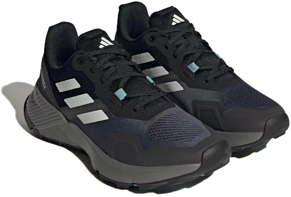 (W) 아디다스 테렉스 솔스트라이드 트레일 '블랙 화이트 그레이' IF5030 Lookbook (W) 아디다스 테렉스 솔스트라이드 트레일 '블랙 화이트 그레이' IF5030