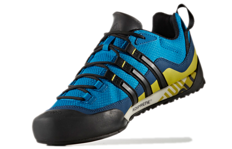 Lookbook (W) 阿迪达斯Terrex Swift Solo跑鞋 BA8491