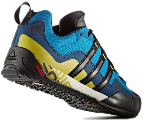 (W) 阿迪达斯Terrex Swift Solo跑鞋 BA8491 Shop (W) 阿迪达斯Terrex Swift Solo跑鞋 BA8491