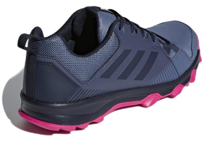 Shop adidas Terrex Tracerocker 耐磨防滑戶外功能鞋 女款 藍粉