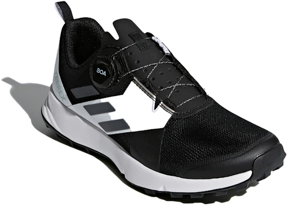 (W) adidas Terrex Two Boa ''Noir Blanc'' CM7576 Lookbook (W) adidas Terrex Two Boa ''Noir Blanc'' CM7576