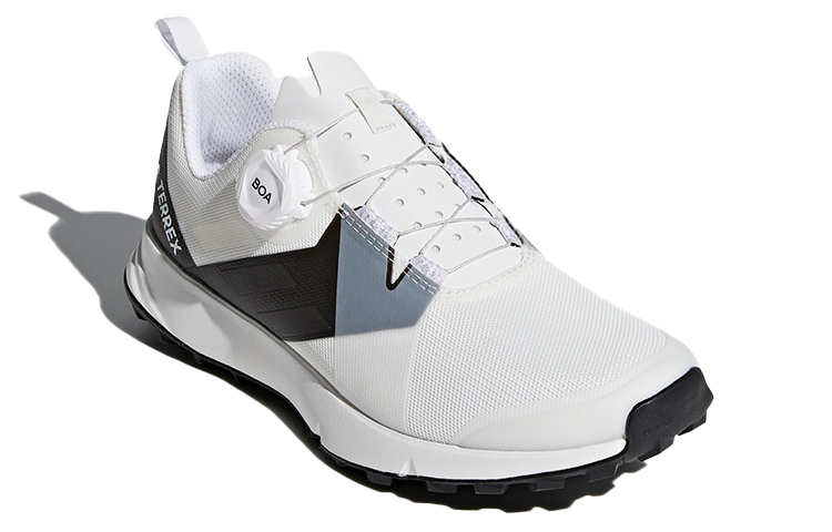 Lookbook (W) adidas Terrex Two Boa Blanc/Noir CM7575