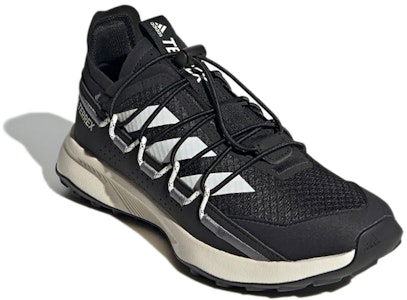 (W) 阿迪达斯Terrex Voyager 21 '核心黑' FZ2228 Lookbook (W) 阿迪达斯Terrex Voyager 21 '核心黑' FZ2228