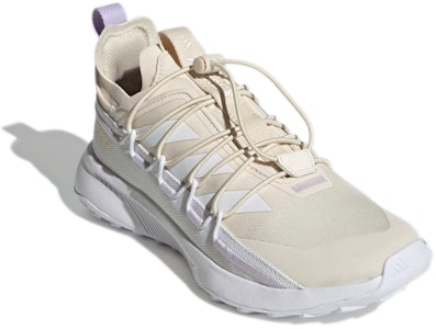 (W) adidas Terrex Voyager 21 'Putih Ajaib' FZ3337 Lookbook (W) adidas Terrex Voyager 21 'Putih Ajaib' FZ3337