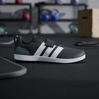 Adidas The Total Weightlifting Negro/Core Negro/Gris Seis JP9870 Lookbook Adidas The Total Weightlifting Negro/Core Negro/Gris Seis JP9870