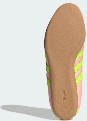 (Women) Adidas Tokyo Glow Pink/Solar Yellow/Gum JQ0584 Lookbook (Women) Adidas Tokyo Glow Pink/Solar Yellow/Gum JQ0584