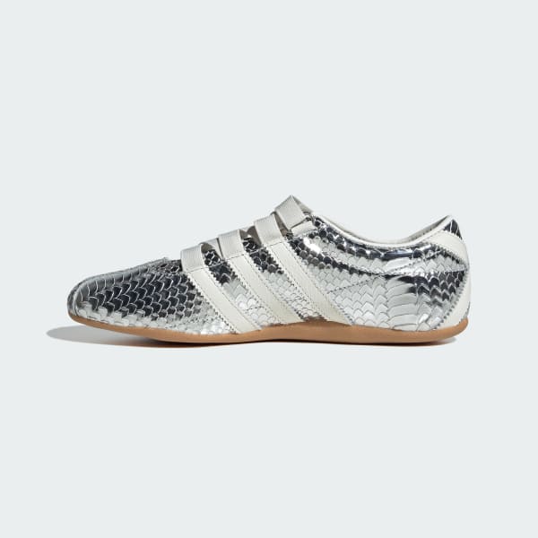 Sizing (Women) adidas Tokyo MJ Silver Metallic/Cloud White/Gum KI4312
