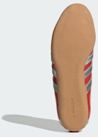 (W) 아디다스 도쿄 레드/실버 메탈릭/검솔 JQ0596 Lookbook (W) 아디다스 도쿄 레드/실버 메탈릭/검솔 JQ0596