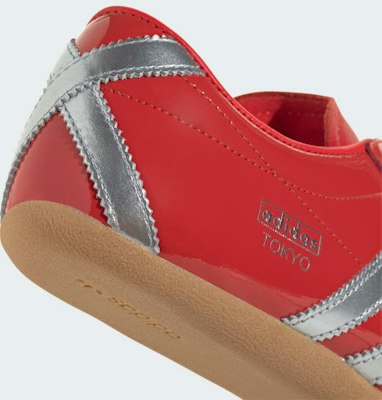 (W) Adidas Tokyo Merah/Perak Metalik/Gum JQ0596 1