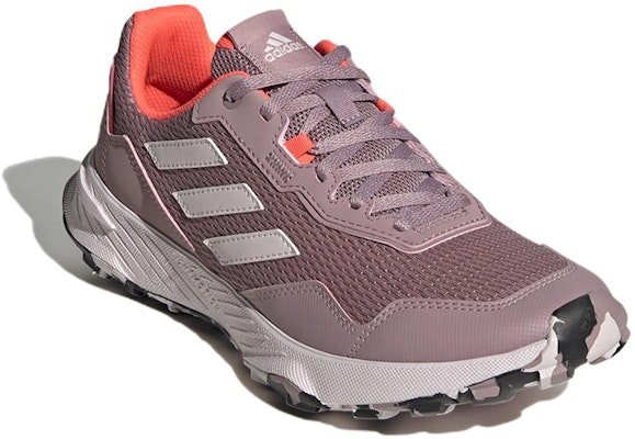 (W) adidas Tracefinder Trail Sepatu Trail Pria Q47240 Lookbook (W) adidas Tracefinder Trail Sepatu Trail Pria Q47240