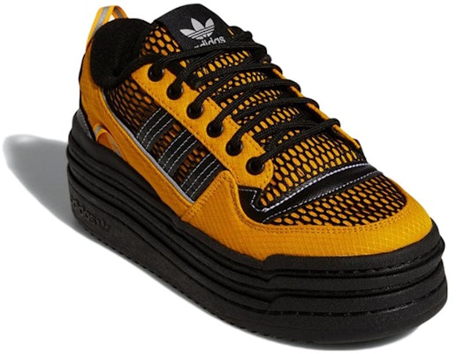 (W) adidas Triple Platforum Low Kuning Hitam Crew GY9608 Lookbook (W) adidas Triple Platforum Low Kuning Hitam Crew GY9608