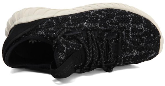 (W) adidas Tubular Doom Sock 'Core Black' Sepatu Hitam BY9337 Lookbook (W) adidas Tubular Doom Sock 'Core Black' Sepatu Hitam BY9337